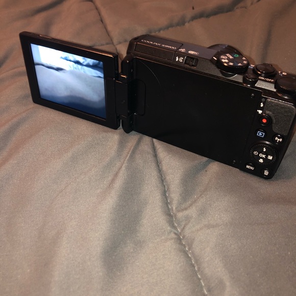 Nikon Video Camera - Picture 2 of 5